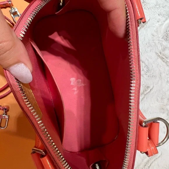 Louis Vuitton Alma BB in rare color - Picture 11 of 13